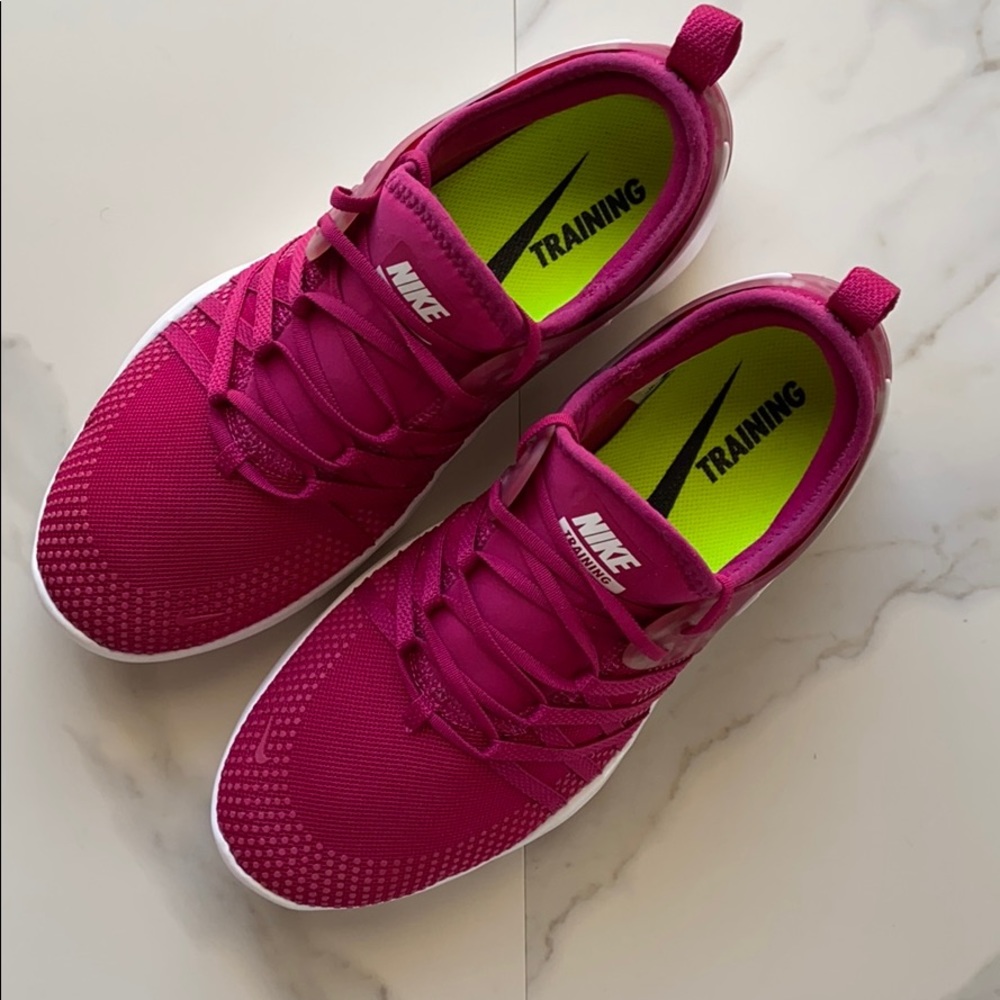 NWT Nike Free TR 7 fuchsia running shoes - Picture 3 of 8